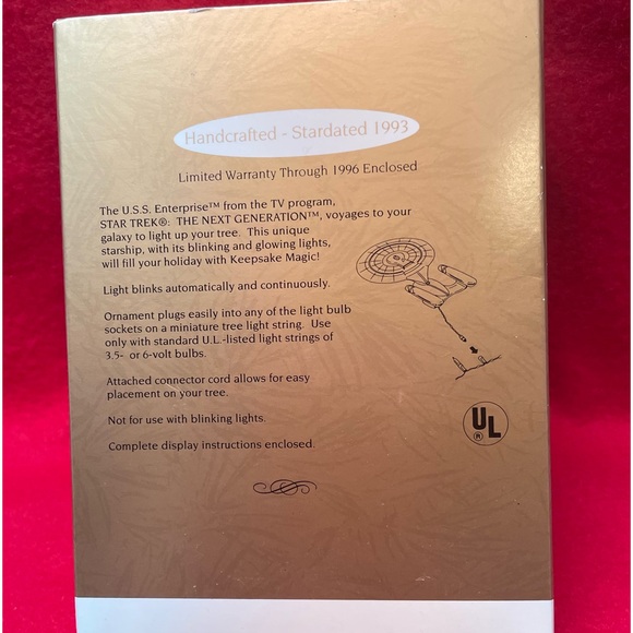 Star Trek U.S.S Enterprise Hallmark Ornament - Picture 2 of 9